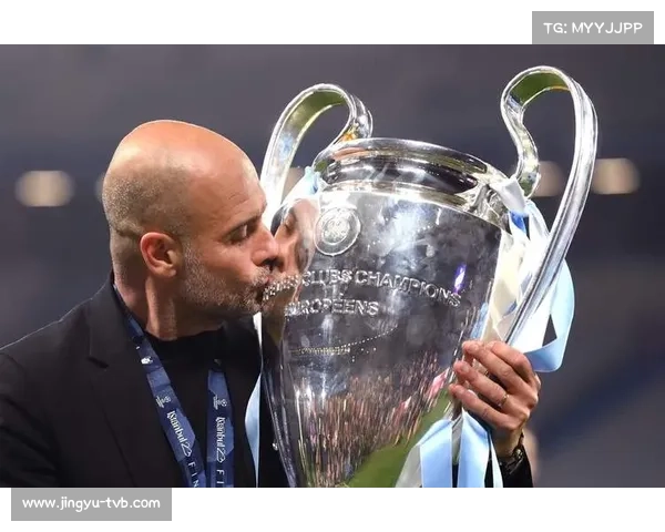 镜头捕捉瓜迪奥拉战术板,曼城高位逼抢部署清晰 镜头捕捉瓜迪奥拉战术板,曼城高位逼抢部署清晰